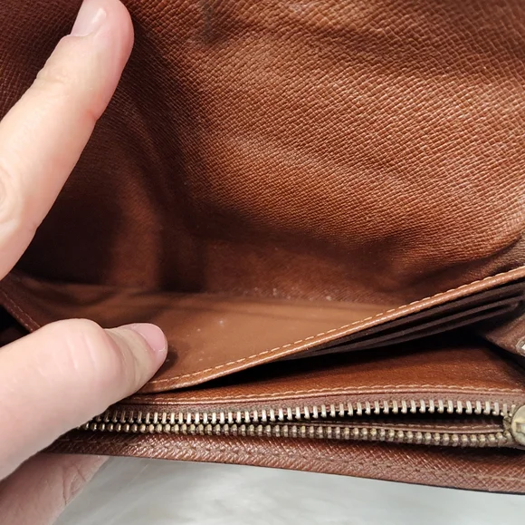 🤎 Vintage UC Louis Vuitton Authentic Leather Credit Card Wallet w/Coin Purse - Picture 13 of 16